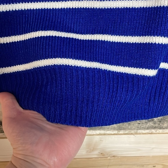 She + Sky size L Short Sleeve Oversize Blue with White Stripes Soft Knit Sweater - Picture 3 of 8